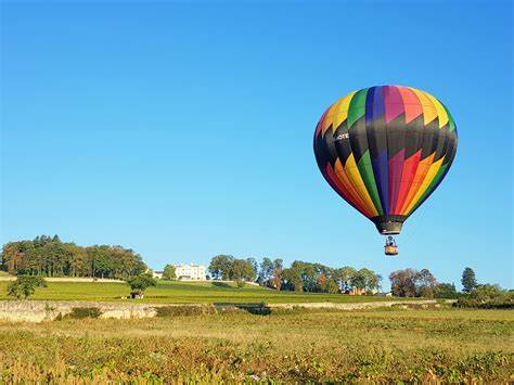 photo de montgolfière dans le beaujolais